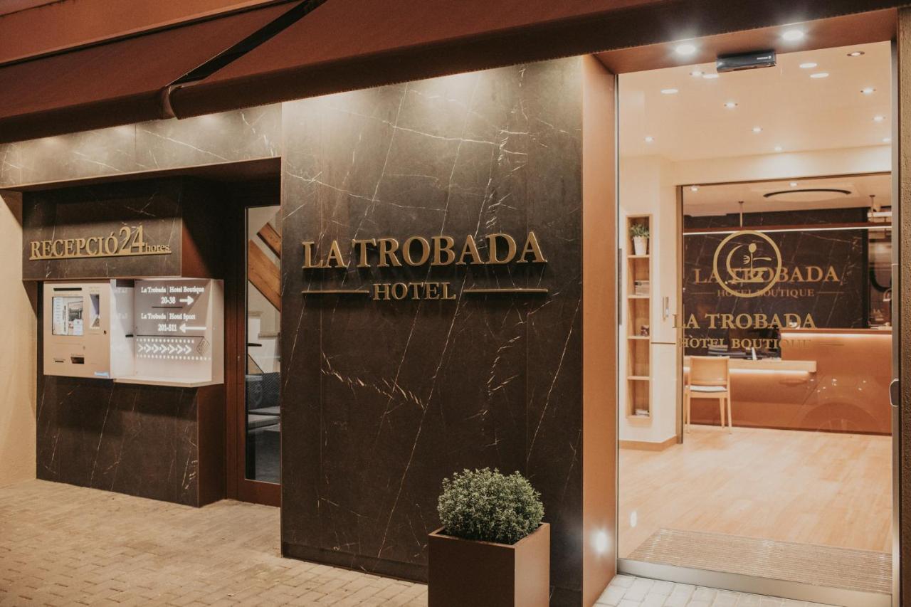 La Trobada Hotel Sport รีโปลล์ ภายนอก รูปภาพ
