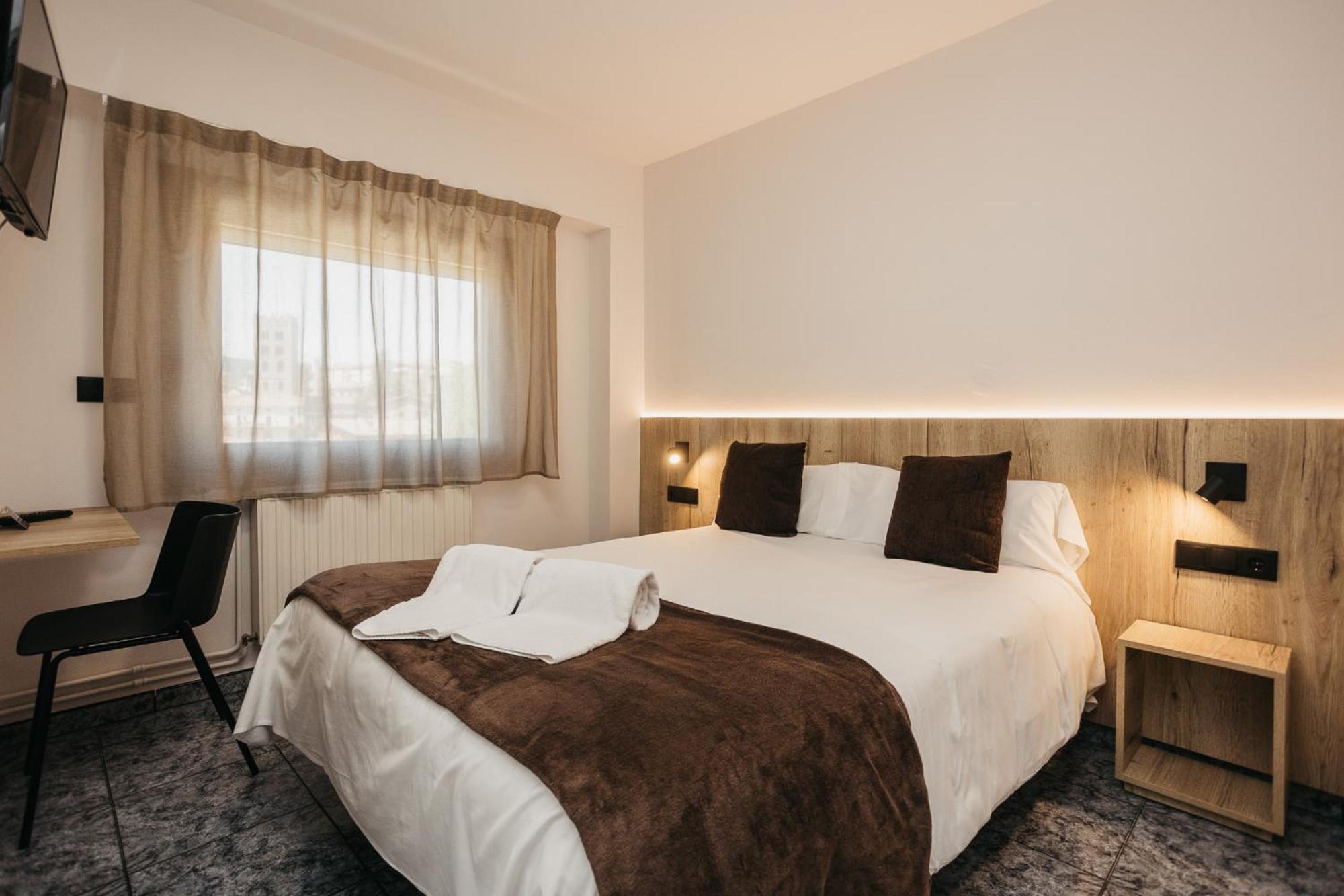 La Trobada Hotel Sport รีโปลล์ ภายนอก รูปภาพ