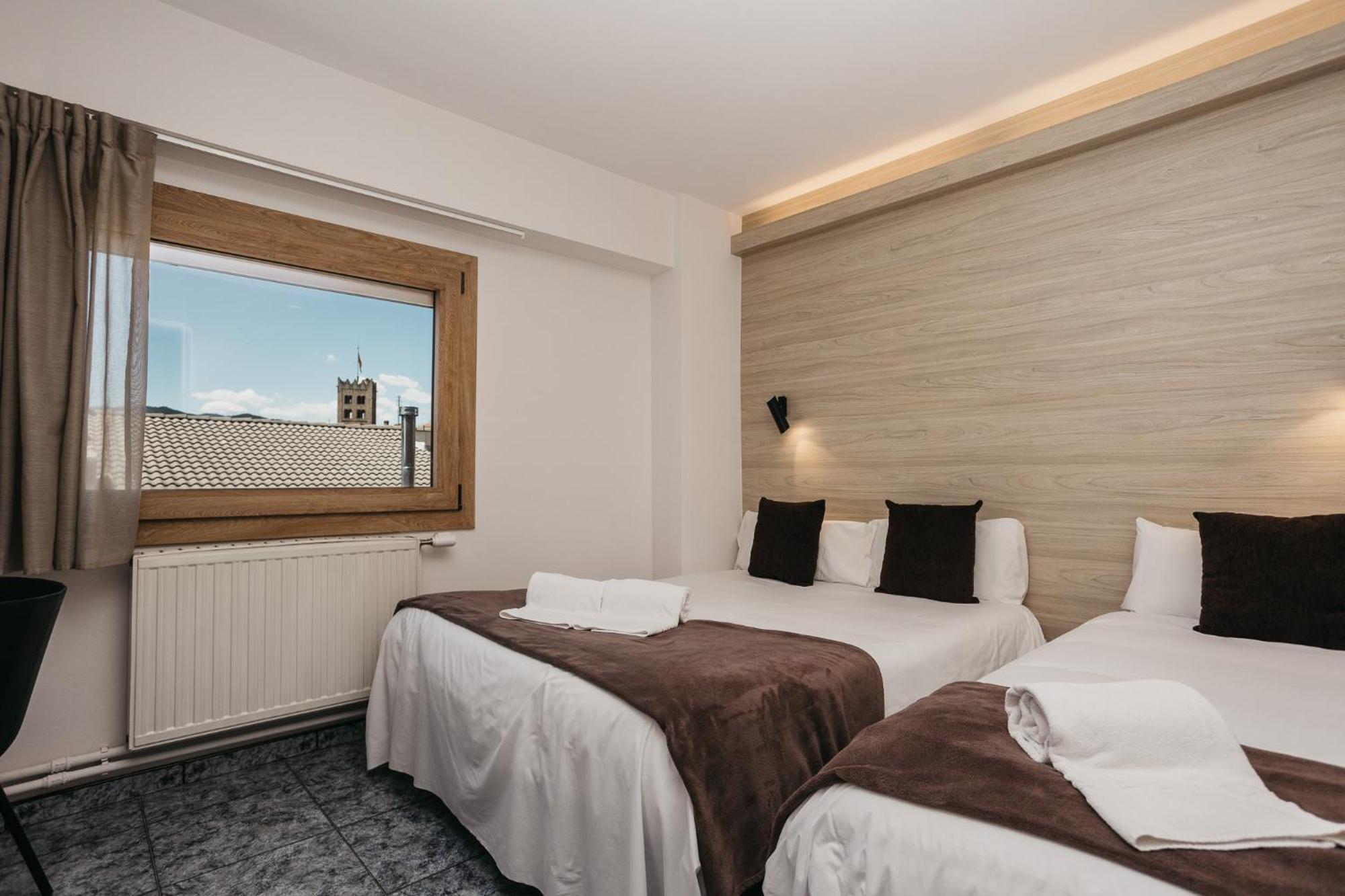 La Trobada Hotel Sport รีโปลล์ ภายนอก รูปภาพ
