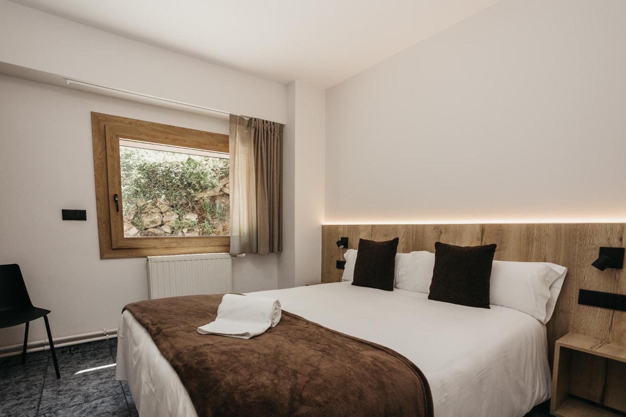 La Trobada Hotel Sport รีโปลล์ ภายนอก รูปภาพ
